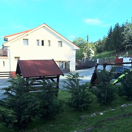 Holling Apartman Fertőboz Exterior foto