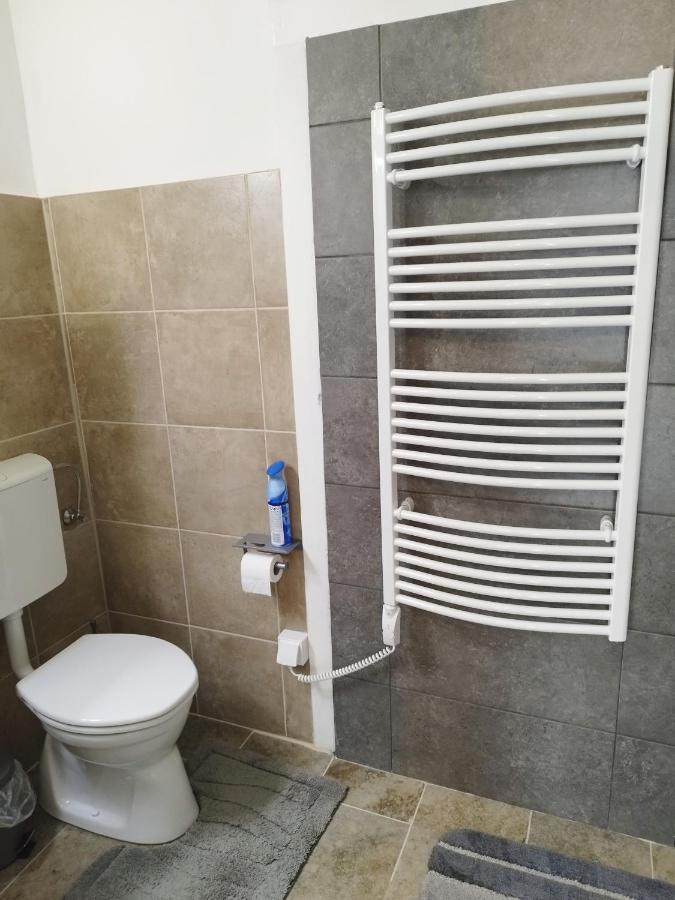 Holling Apartman Fertőboz Exterior foto