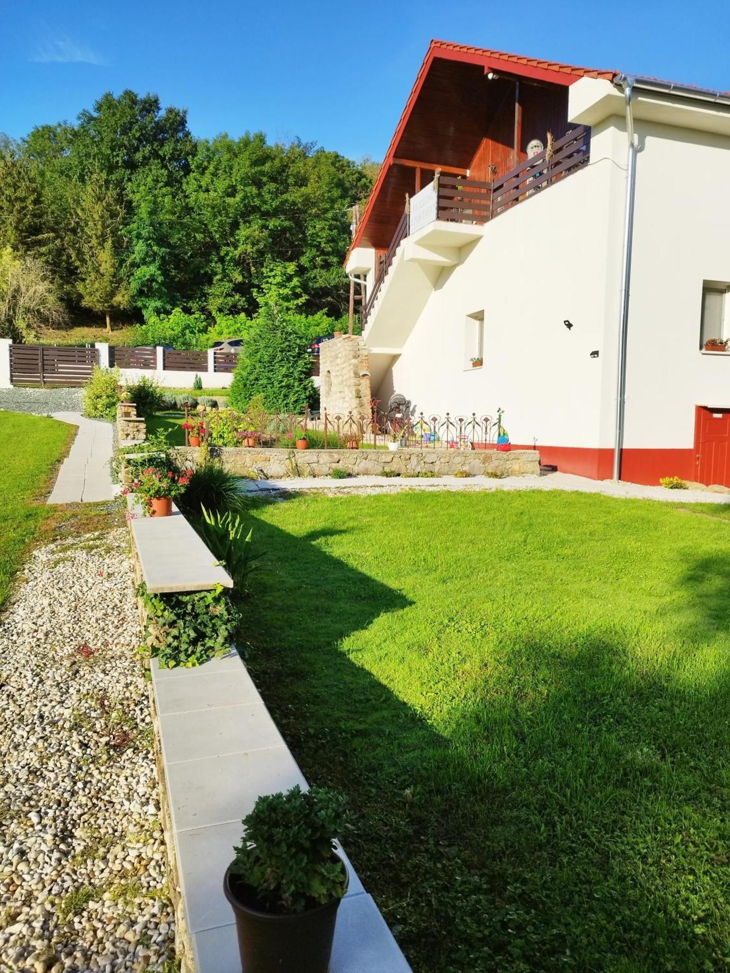 Holling Apartman Fertőboz Exterior foto