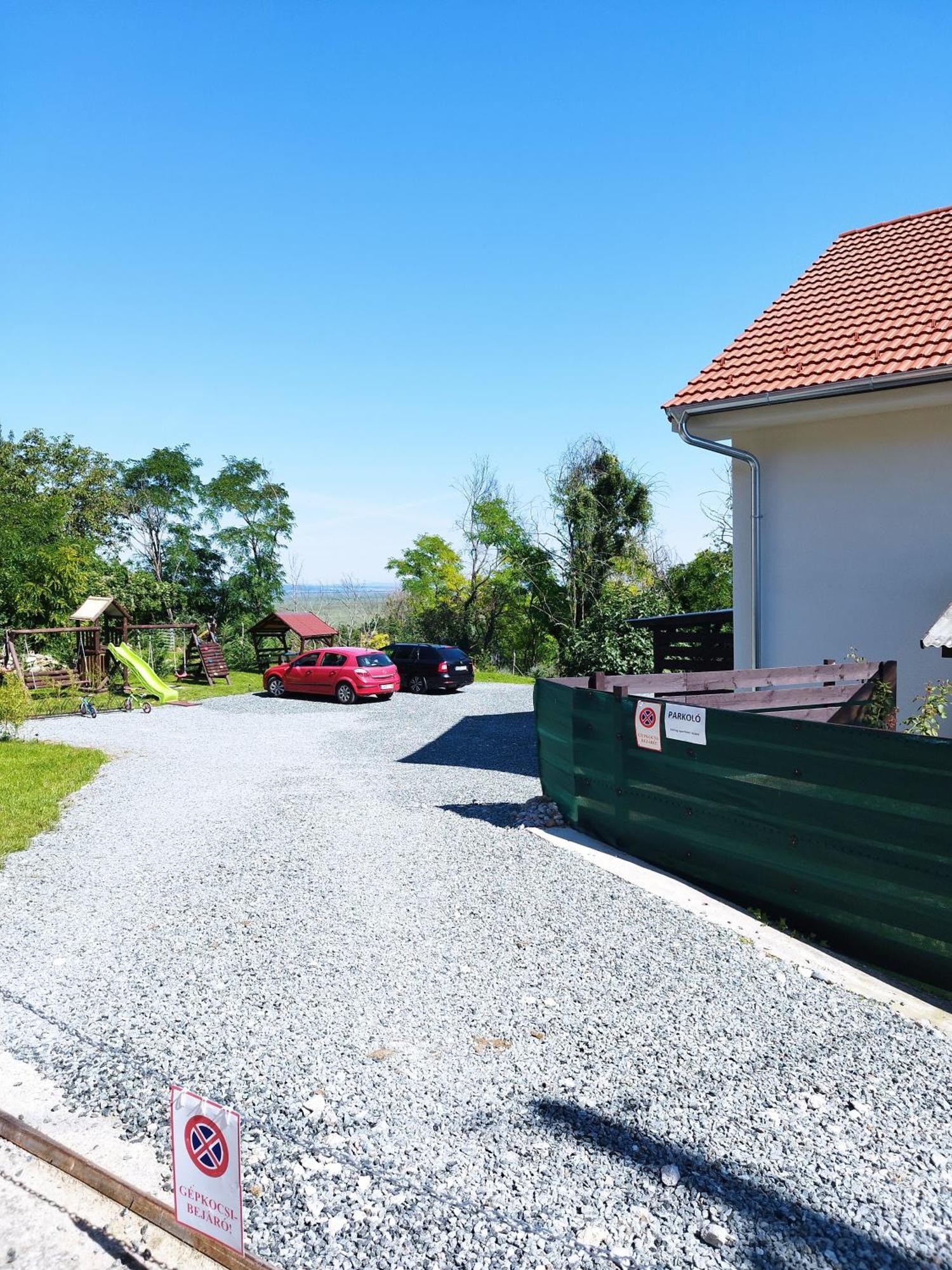 Holling Apartman Fertőboz Exterior foto