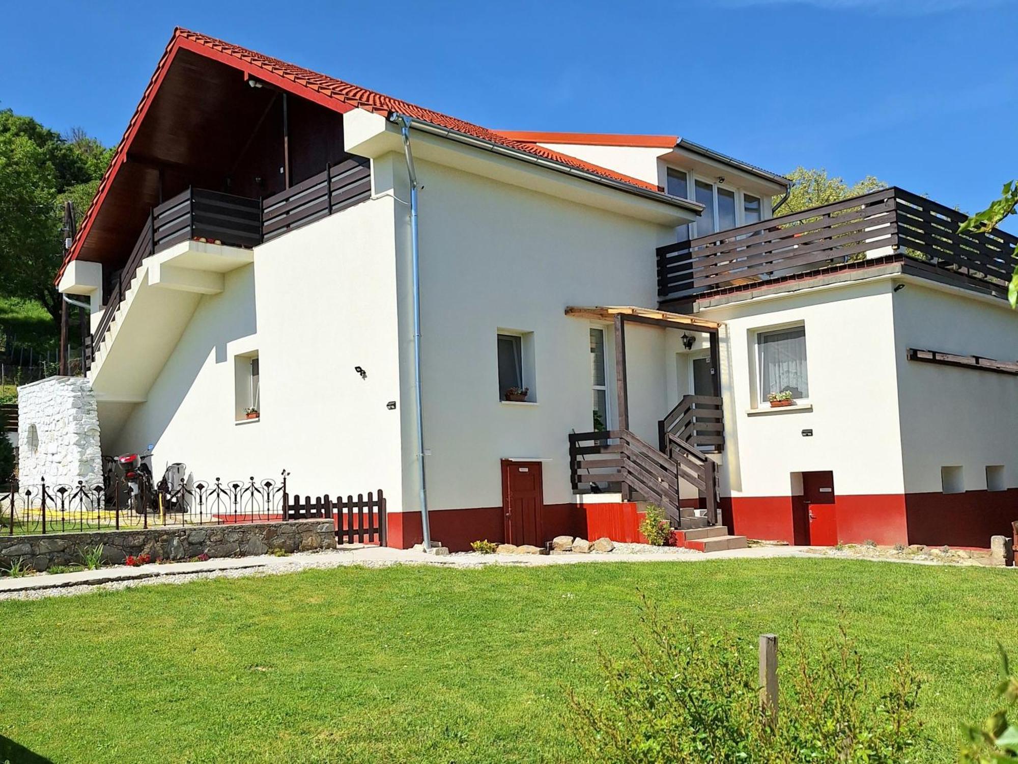 Holling Apartman Fertőboz Exterior foto